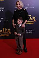 Анна Легчилова с сыном. Премьера фильма «Чук и Гек