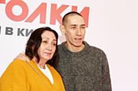Владимир Гарцунов с мамой. Премьера фильма «Елки-И