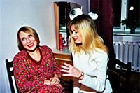 Инна Чурикова, Вика Цыганова.