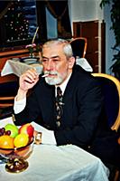Советский и грузинский певец Вахтанг Кикабидзе.