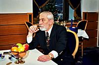 Советский и грузинский певец Вахтанг Кикабидзе.