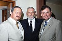 Вахтанг Кикабидзе.
