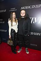 Дмитрий Суворов с супругой. Премьера фильма «Непос