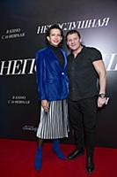 Елена Борщева с супругом. Премьера фильма «Непослу