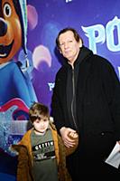 Игорь Миркурбанов с сыном Федором. Премьера мультф
