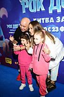 Доминик Джокер, Екатерина Кокорина с воспитанникам
