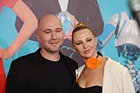 Андрей Волгин с супругой Юлией. Предпремьерный пок
