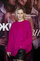 Яна Крайнова. Премьера сериала «Жить жизнь». Режис
