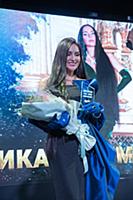 Аника Керимова. Ежегодная премия журнала MODA topi