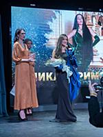 Аника Керимова. Ежегодная премия журнала MODA topi