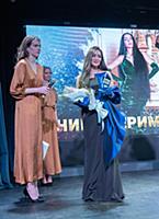 Аника Керимова. Ежегодная премия журнала MODA topi