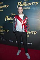 Данил Чащин. Премьера сериала «Райцентр». Арт-прос