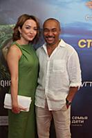 Григорий Сиятвинда с супругой. Премьера фильма «Ба