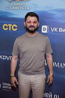 Михаил Галустян. Премьера фильма «Баба Яга спасает