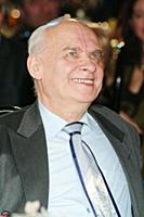 Советский и российский поэт Николай Добронравов.