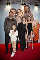 Владимир Кристовский с семьей. Премьера сериала «П