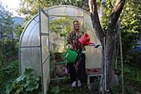 Российская актриса Анна Терехова. Дачная съемка.