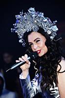 Певица DAYLY (Дарья Якимович). Модный показ. Конце