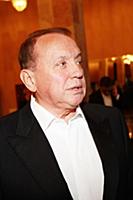 Советский и российский телеведущий Александр Масля