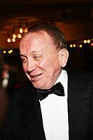 Советский и российский телеведущий Александр Масля