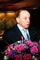 Советский и российский телеведущий Александр Масля