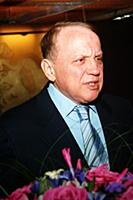 Советский и российский телеведущий Александр Масля