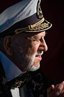 Советский и российский эстрадный певец Бедрос Кирк