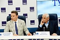 Александр Олешко, Герард Васильев. Пресс-конференц